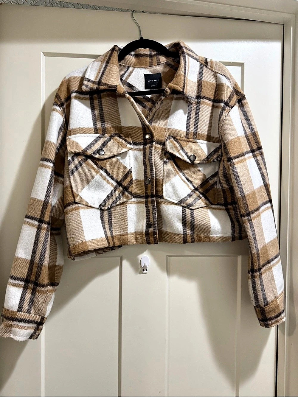 Love Tree Plaid Cropped Shacket Jacket Cream Tan Brown L